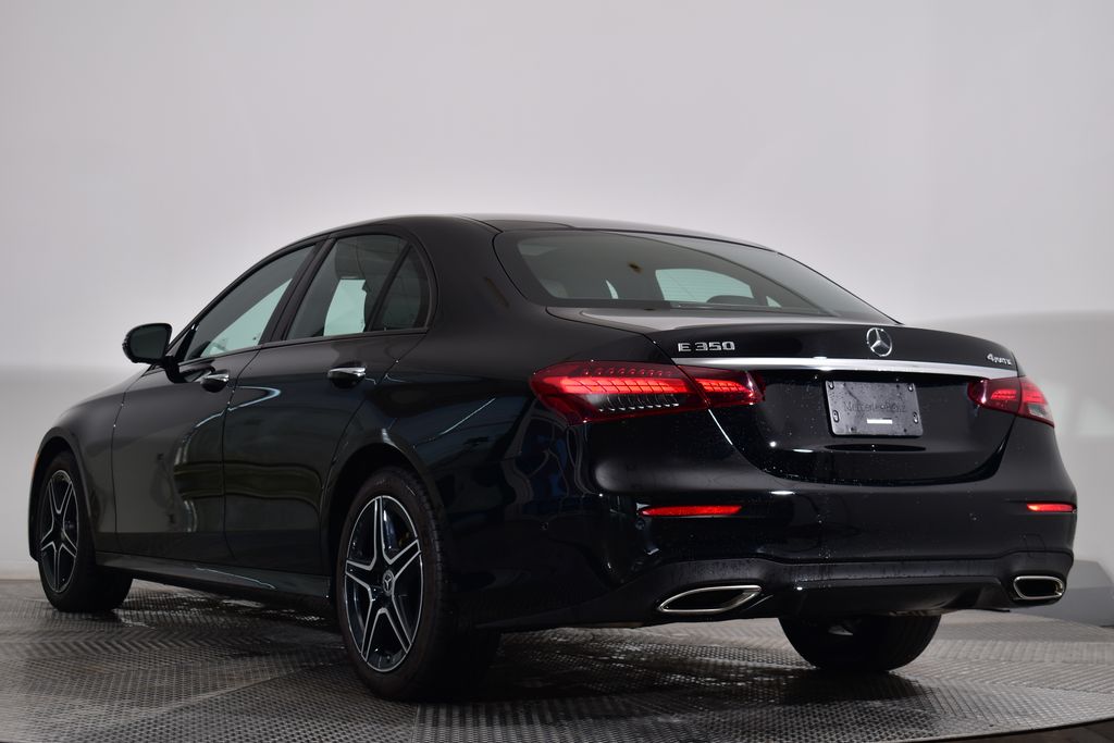 Thumbnail: 2023 Mercedes-Benz E-Class - 3