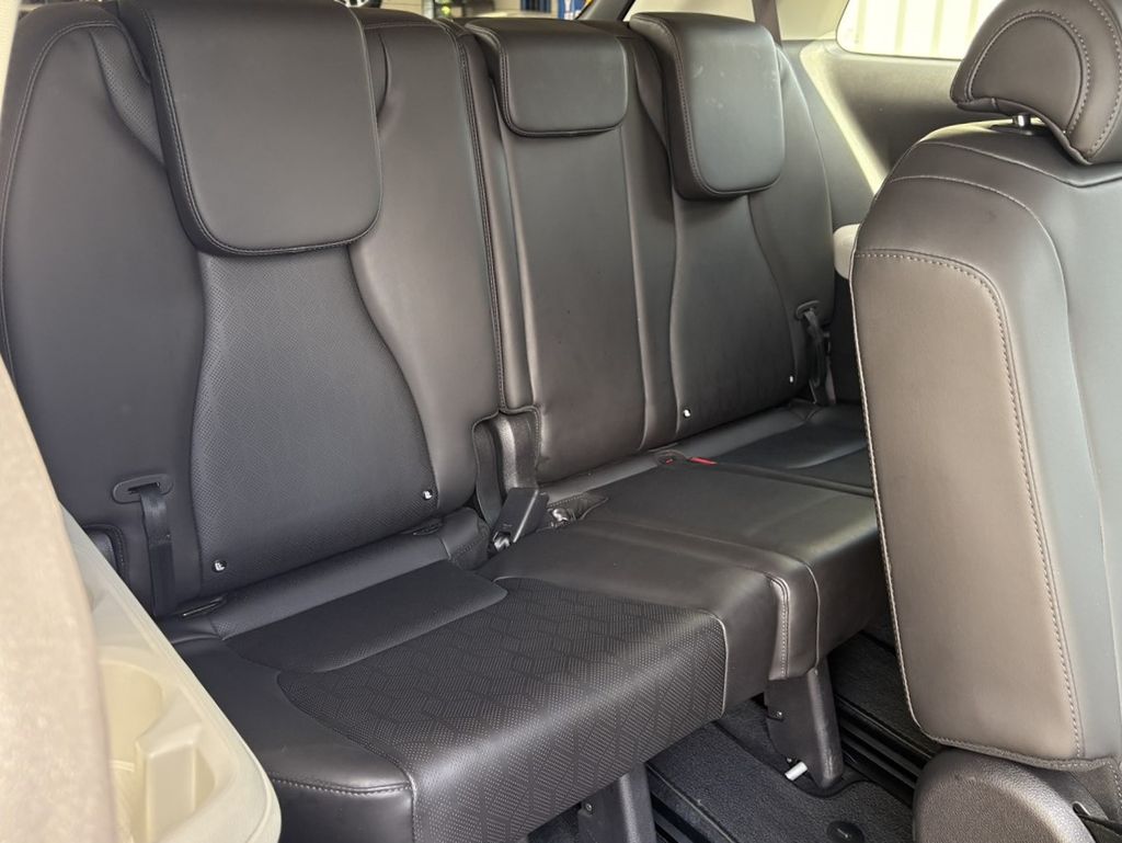 2022 Kia Carnival LXS
