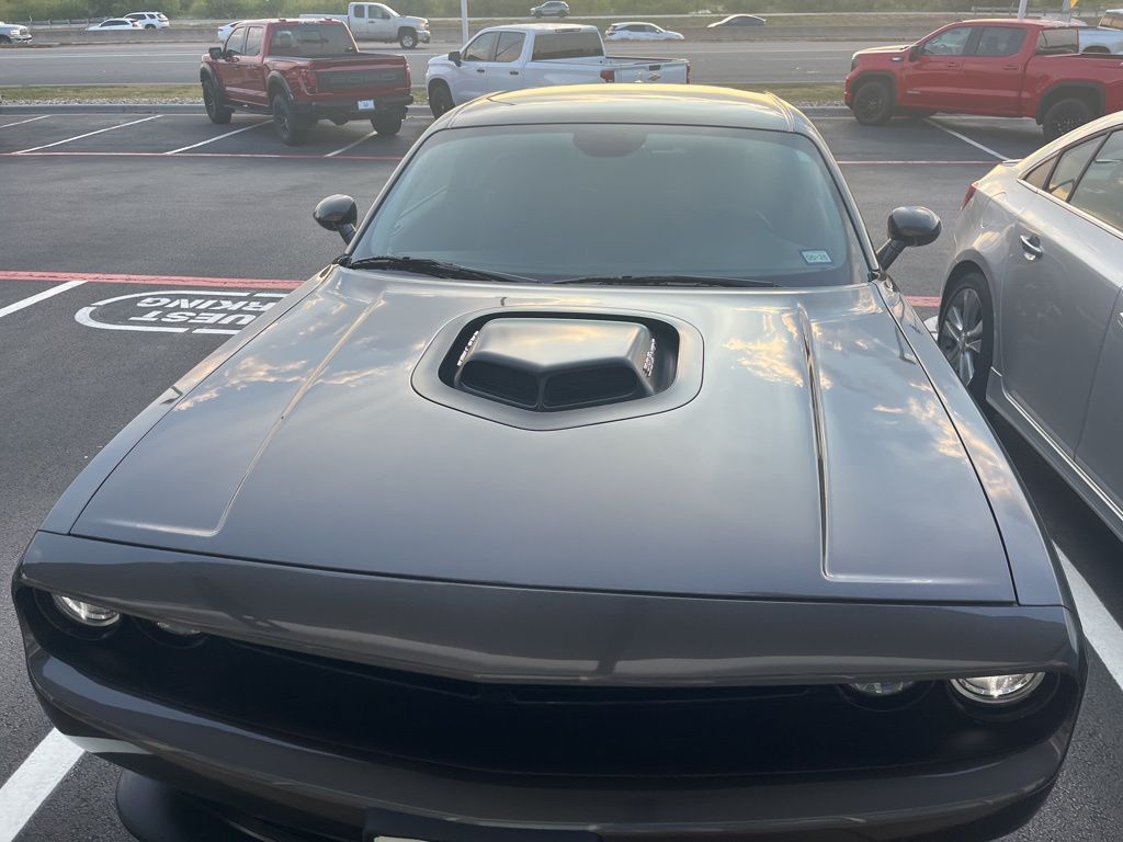 Thumbnail: 2016 Dodge Challenger - 2