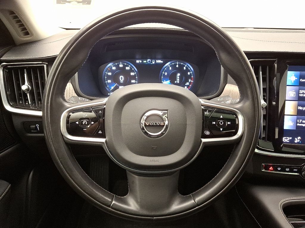 2021 Volvo S90 T6 Inscription 22