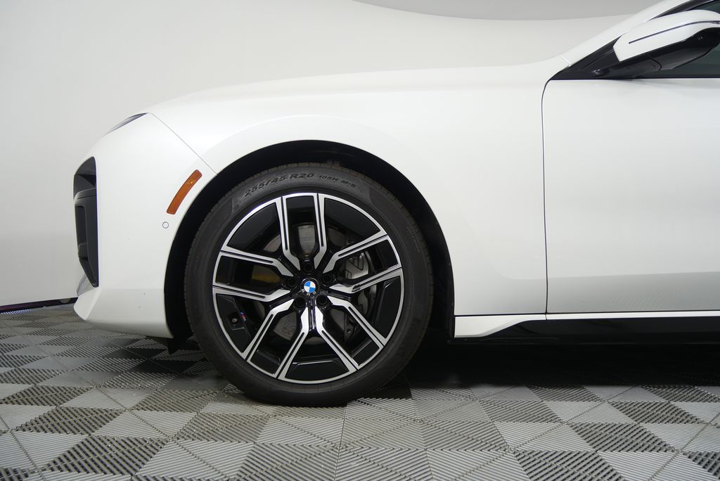 Thumbnail: 2024 BMW 7 Series - 7