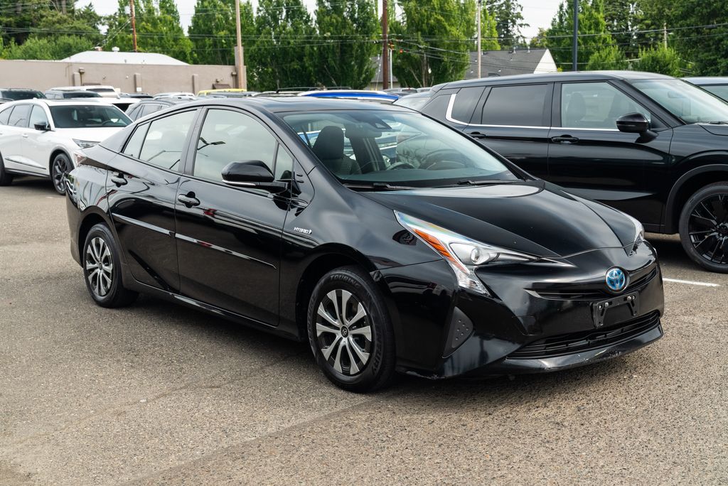 Midnight Black Metallic 2016 Toyota Prius Hatchback Front-Wheel Drive Automatic