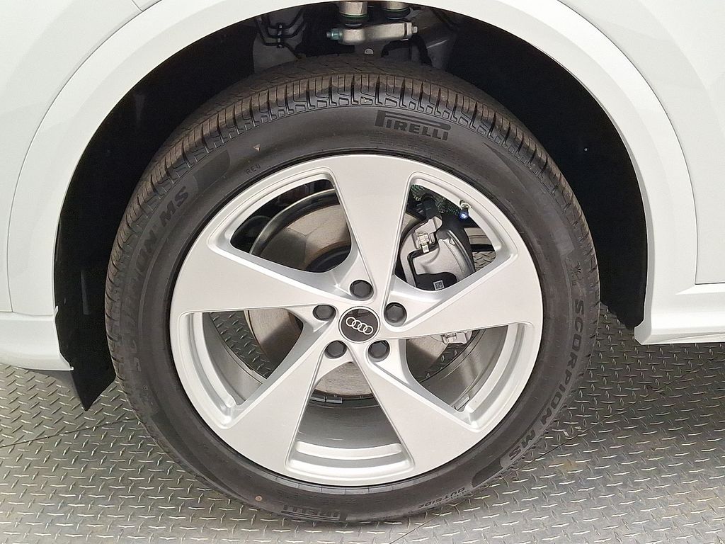 Thumbnail: 2026 Audi Q5 - 5