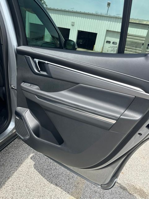 Used 2025 Buick Enclave SUV