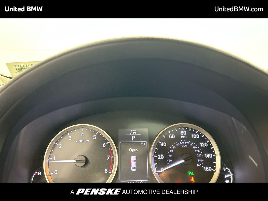 Thumbnail: 2015 Lexus IS - 15