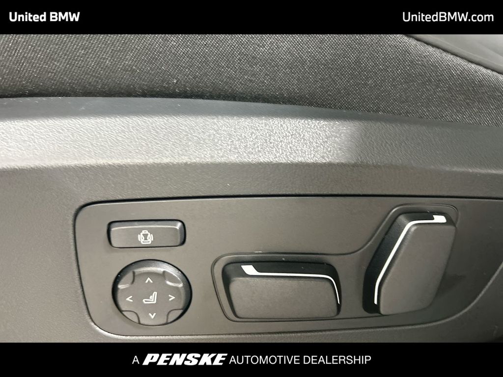 Thumbnail: 2026 BMW X3 - 12