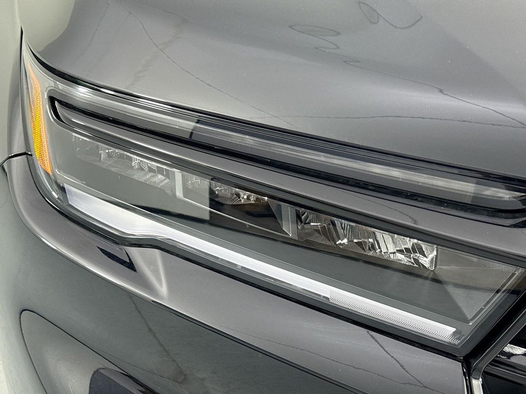 Used Car 2025 Honda Pilot  Black Edition For Sale Under $50,000 In Austin, Texas