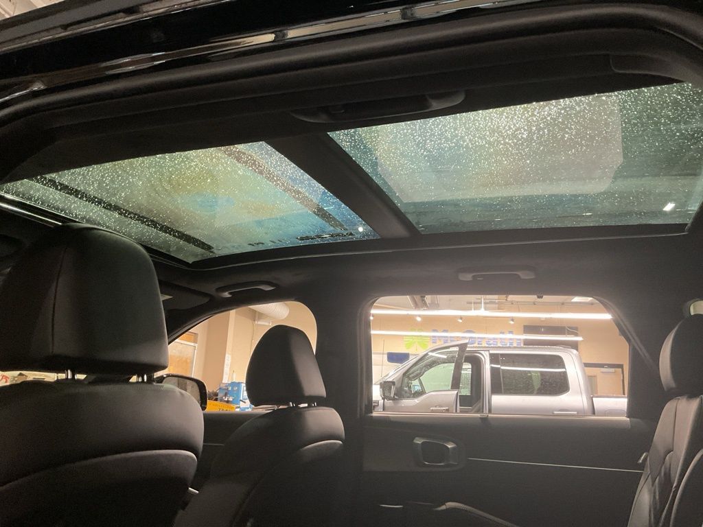 New 2026 Black Kia X-Line SX Prestige image 8