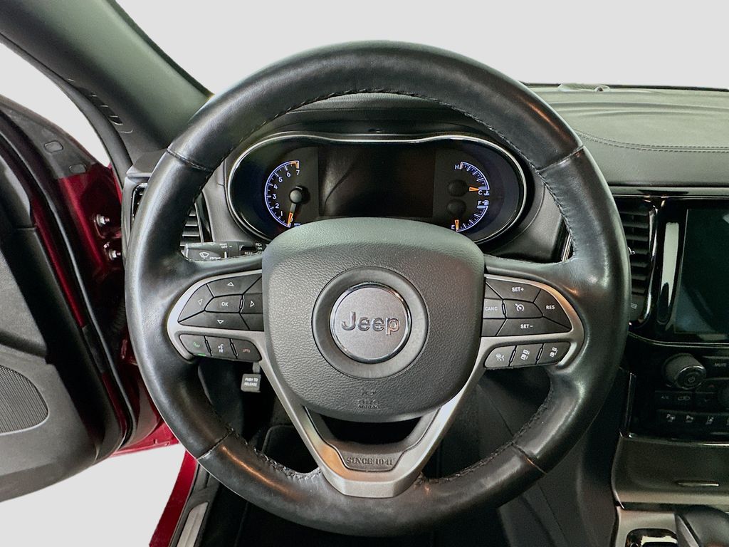 used 2021 Jeep Grand Cherokee car, priced at $27,985