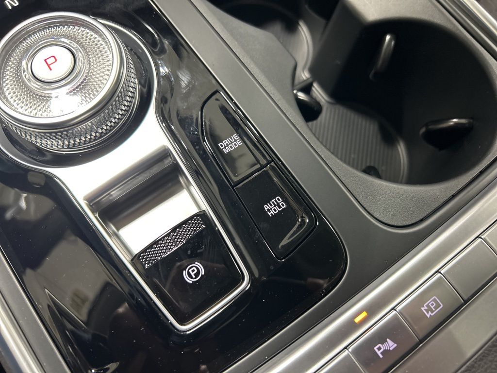 new 2026 Kia Carnival Hybrid car, priced at $1,164,713