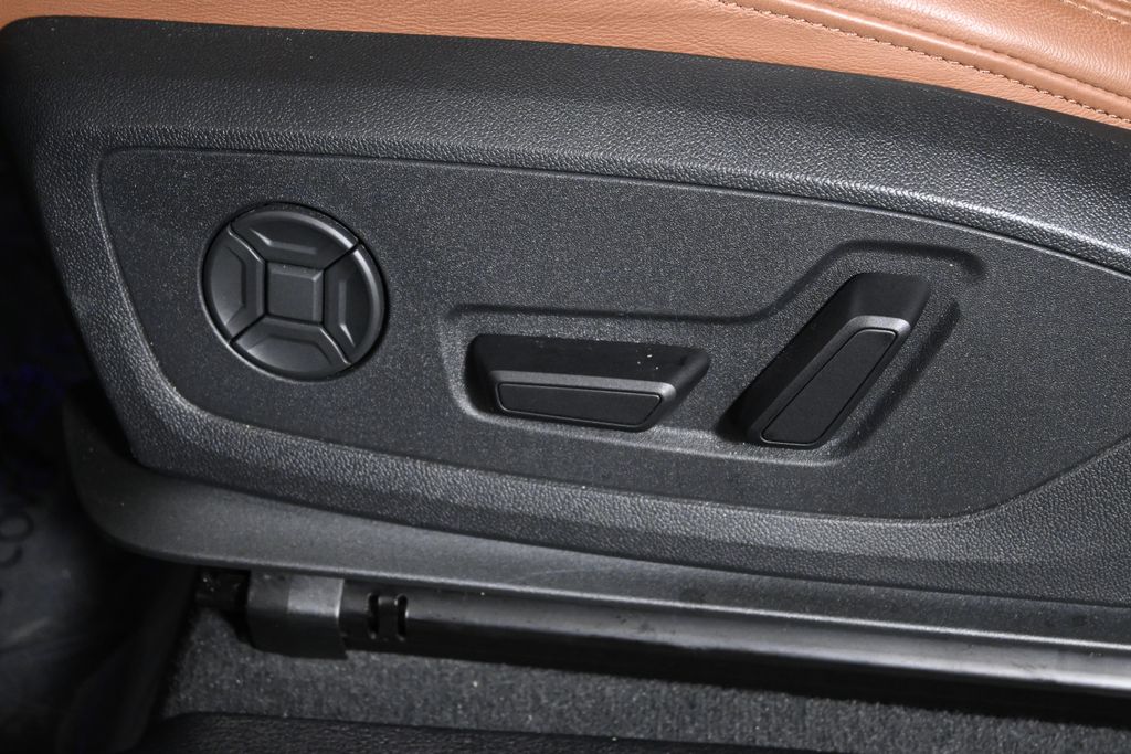 Thumbnail: 2025 Audi Q3 - 28