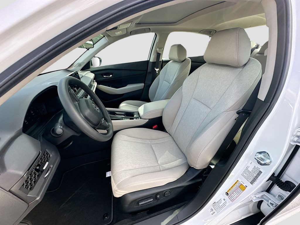 Thumbnail: 2025 Honda Accord - 15