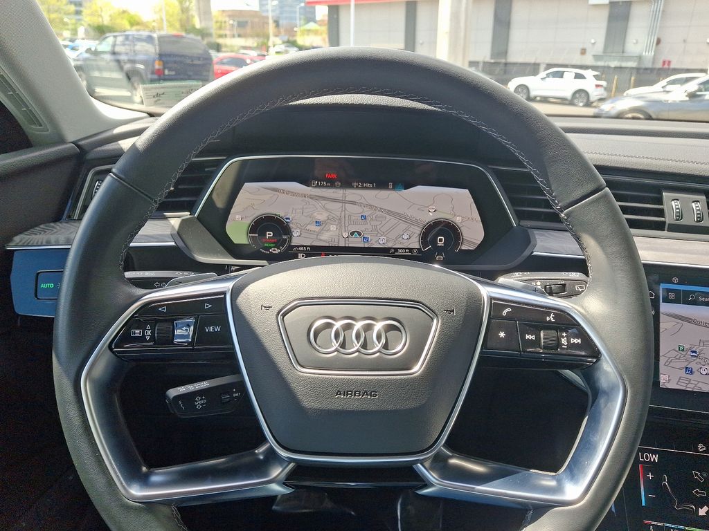2024 Audi Q8 e-tron Premium Plus 20