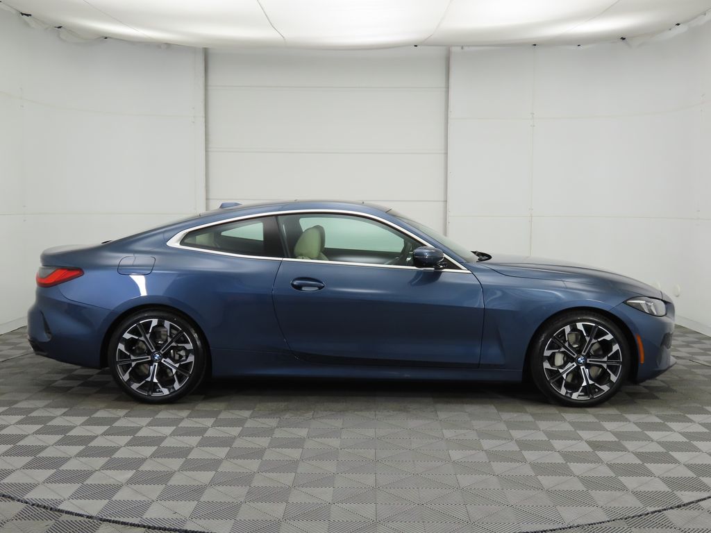 Thumbnail: 2026 BMW 4 Series - 5