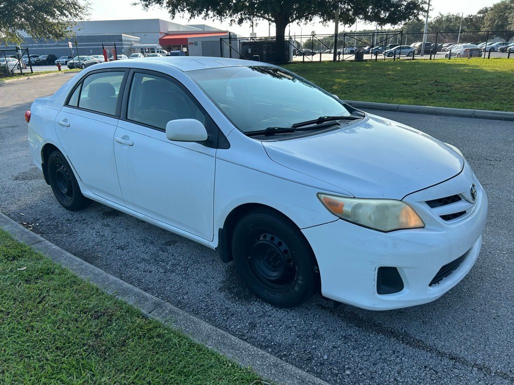 Thumbnail: 2011 Toyota Corolla - 7