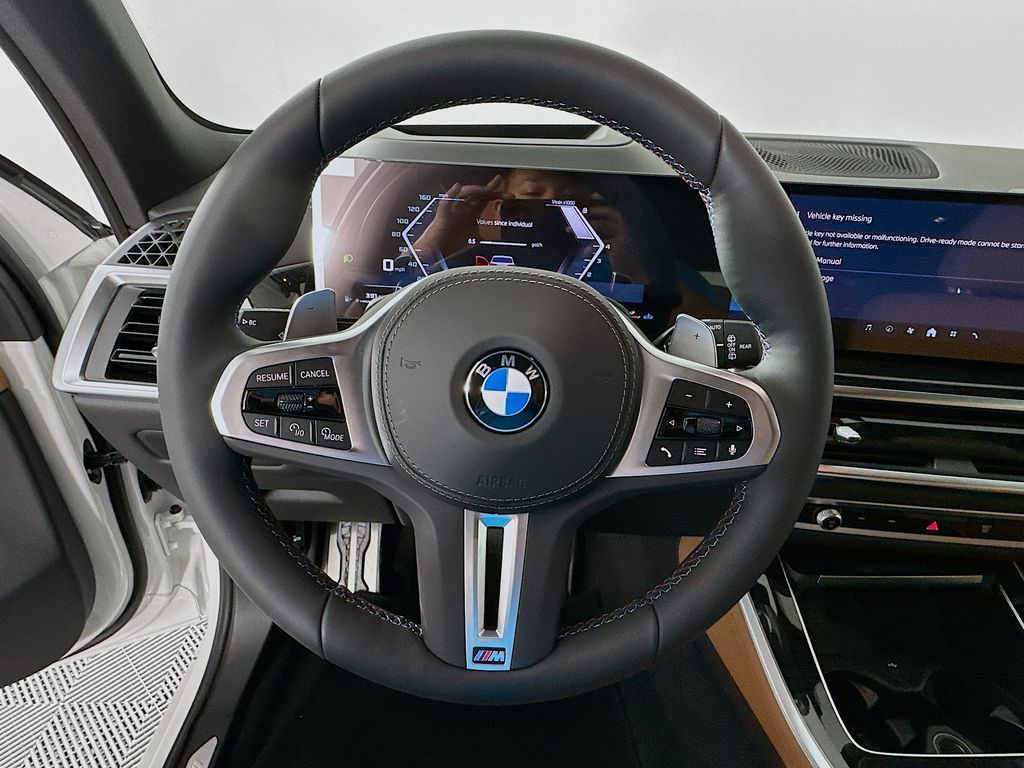 Thumbnail: 2026 BMW X5 - 10