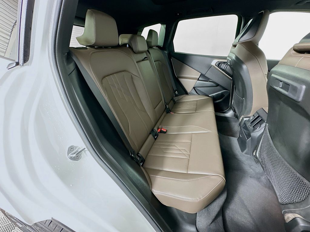 Thumbnail: 2025 BMW X3 - 26