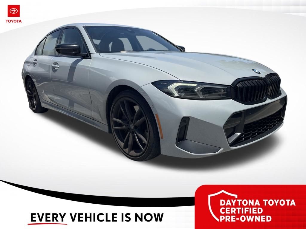 2024 BMW 3 Series 330i Sedan's photo