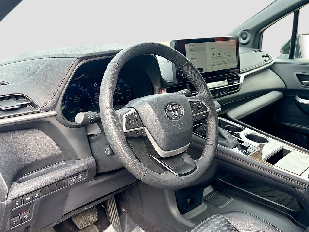 Used 2025 Gray Toyota Limited image 9