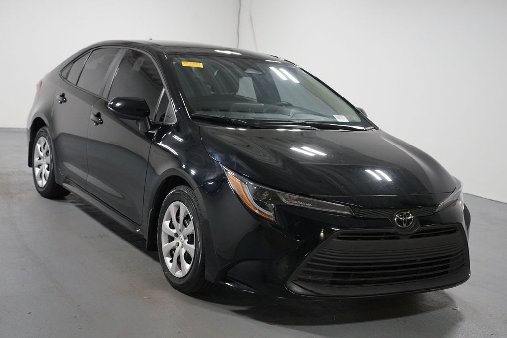 Thumbnail: 2025 Toyota Corolla - 3