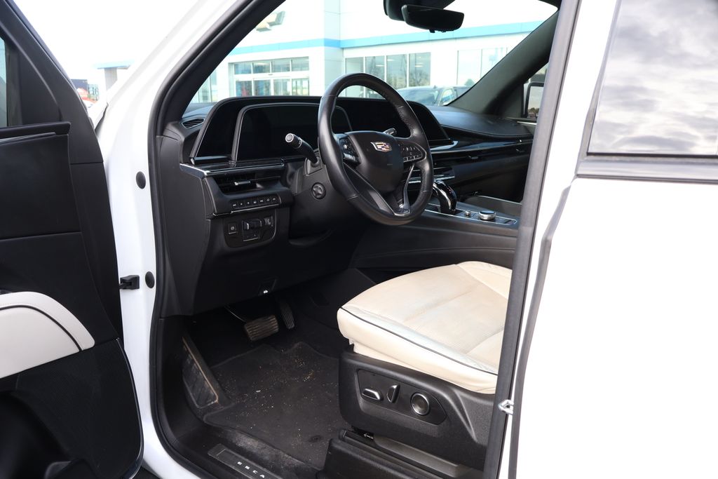 2021 Cadillac Escalade ESV Sport 12
