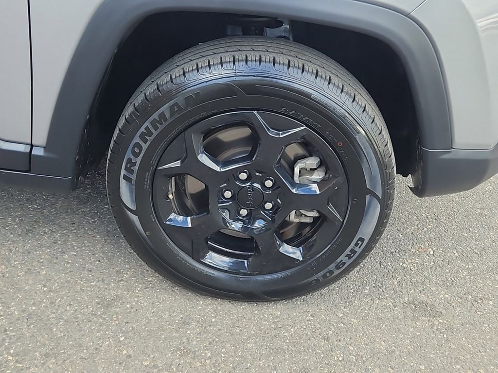 2023 Jeep Compass Trailhawk photo