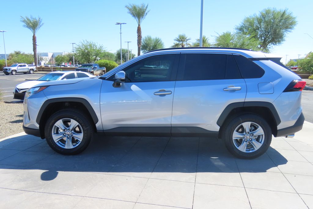 Thumbnail: 2025 Toyota RAV4 - 8
