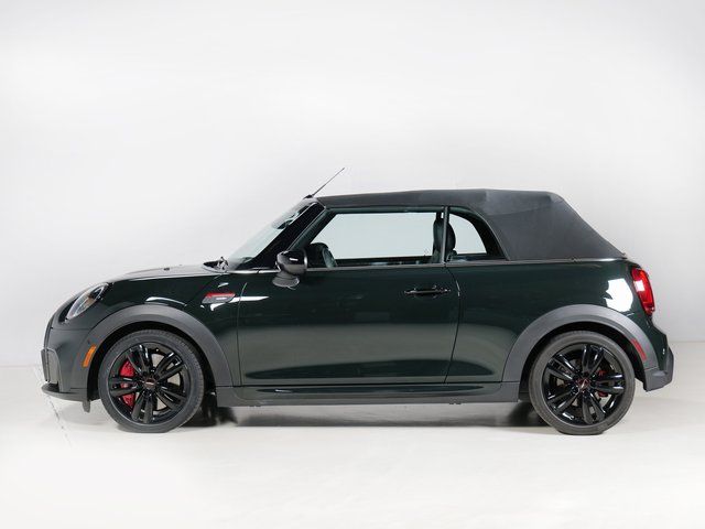 Used 2022 Green MINI Iconic image 2