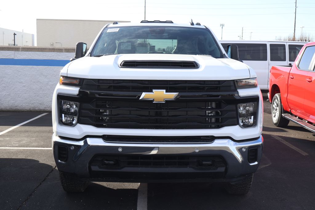 2025 Chevrolet Silverado 3500 Work Truck 2