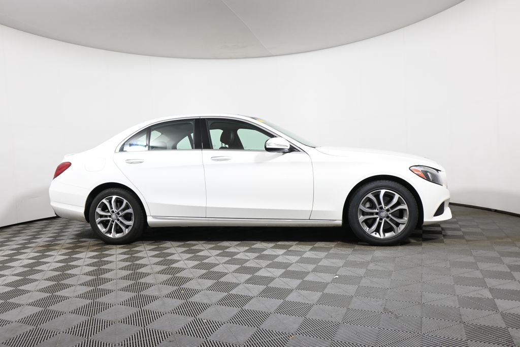 Thumbnail: 2015 Mercedes-Benz C-Class - 8