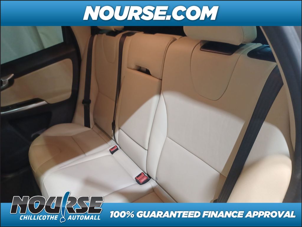 2022 Volkswagen Tiguan 2.0T SE photo