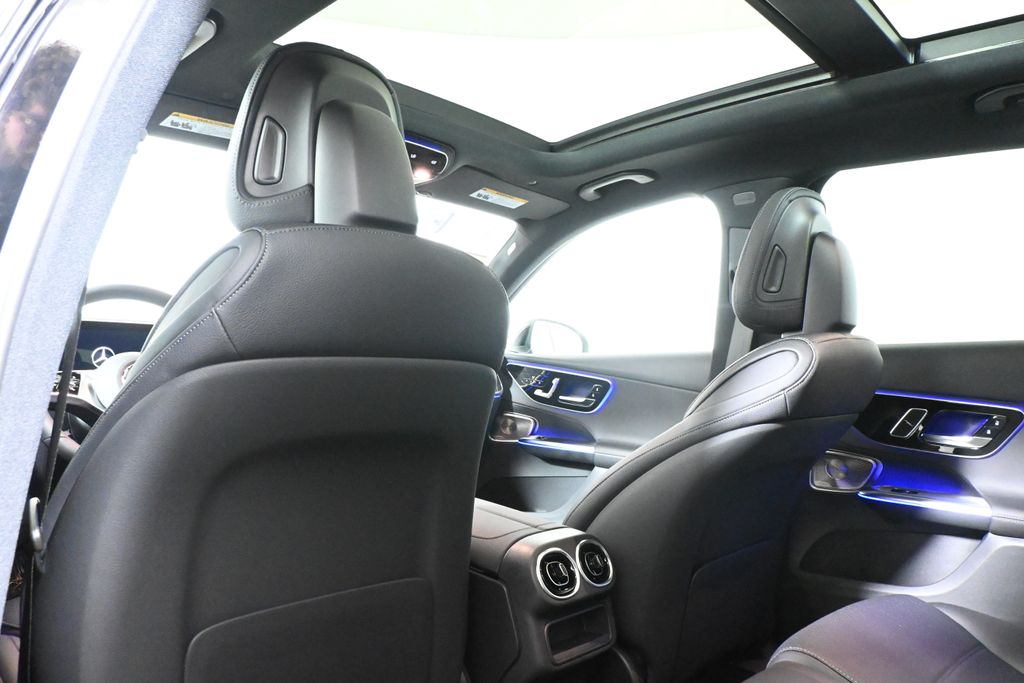 Thumbnail: 2026 Mercedes-Benz GLC - 28