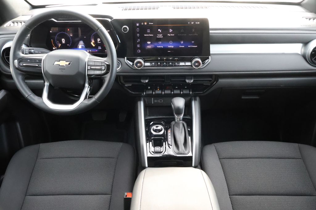 Thumbnail: 2024 Chevrolet Colorado - 18