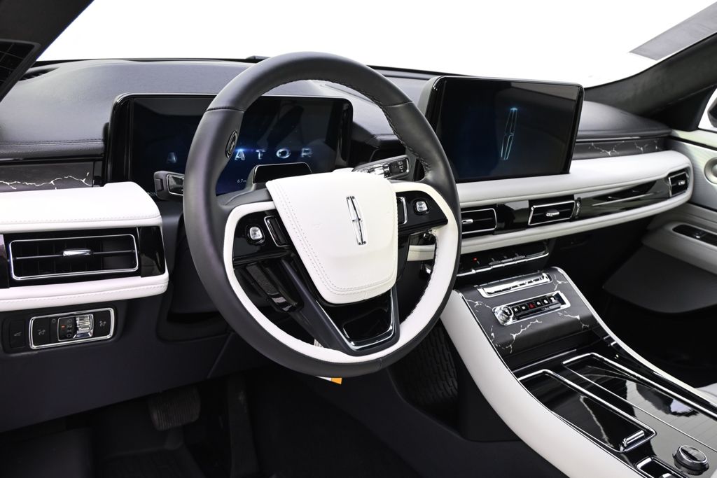 New 2026 White Lincoln Black Label image 11