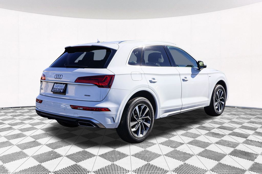 2022 Audi Q5 45 S line Premium 9