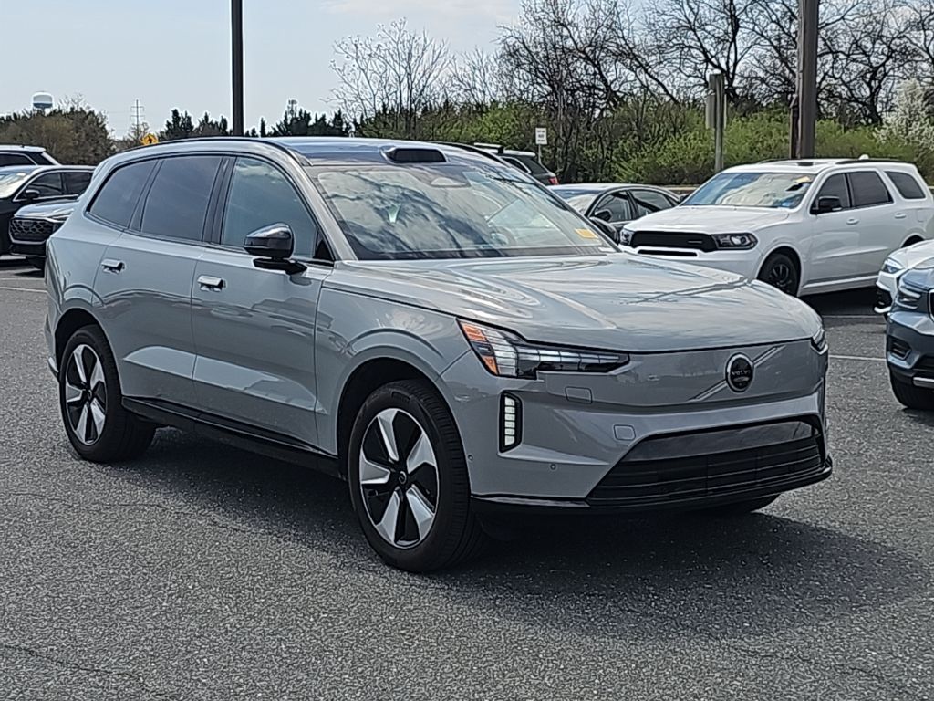 Gray 2025 Volvo EX90 Twin Plus 7-Passenger eAWD SUV / Crossover All-Wheel Drive 1-Speed Automatic