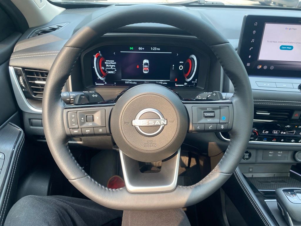 2024 Nissan Rogue Platinum Gray at Bob Ruth Ford