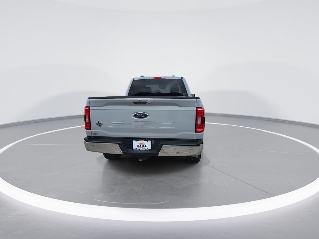 View vehicle photo 7