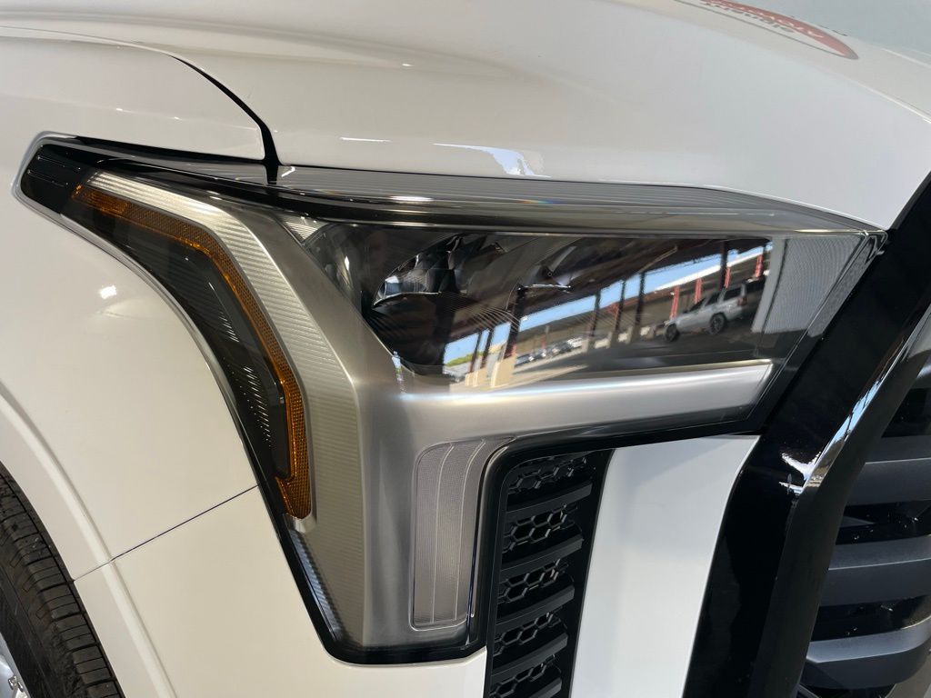 Thumbnail: 2026 Toyota Tundra - 9