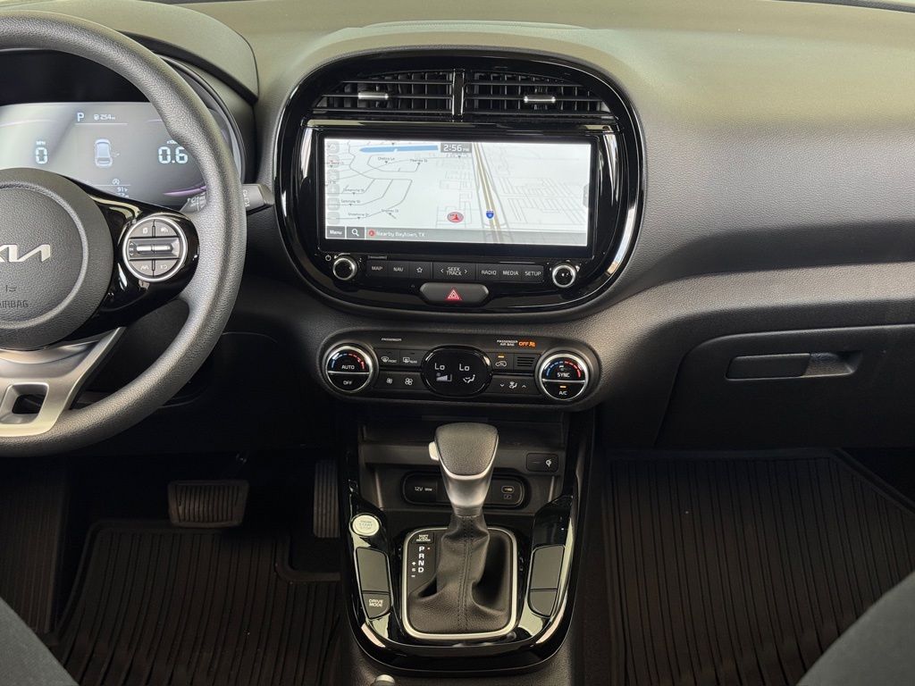 2023 Kia Soul S White at Community Kia