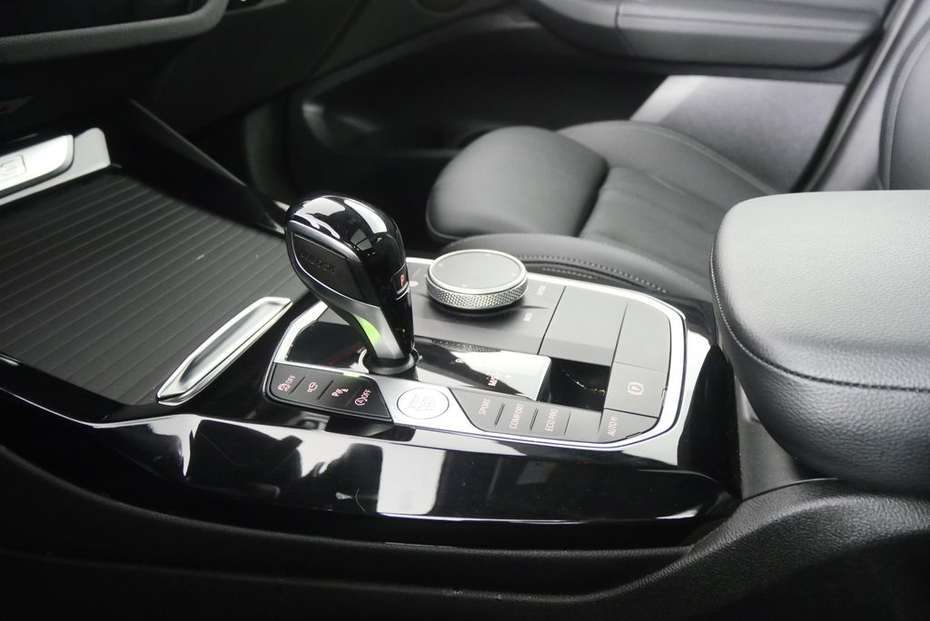 Thumbnail: 2024 BMW X3 - 25