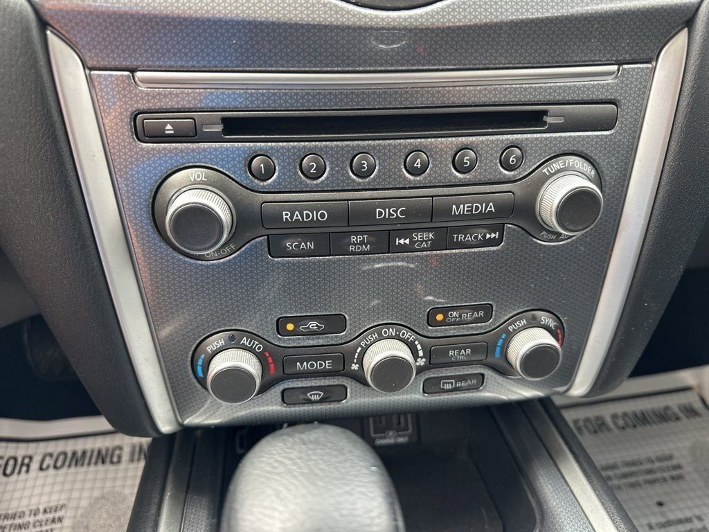 2020 Brilliant Silver Metallic Nissan Pathfinder SL 4X4 SUV