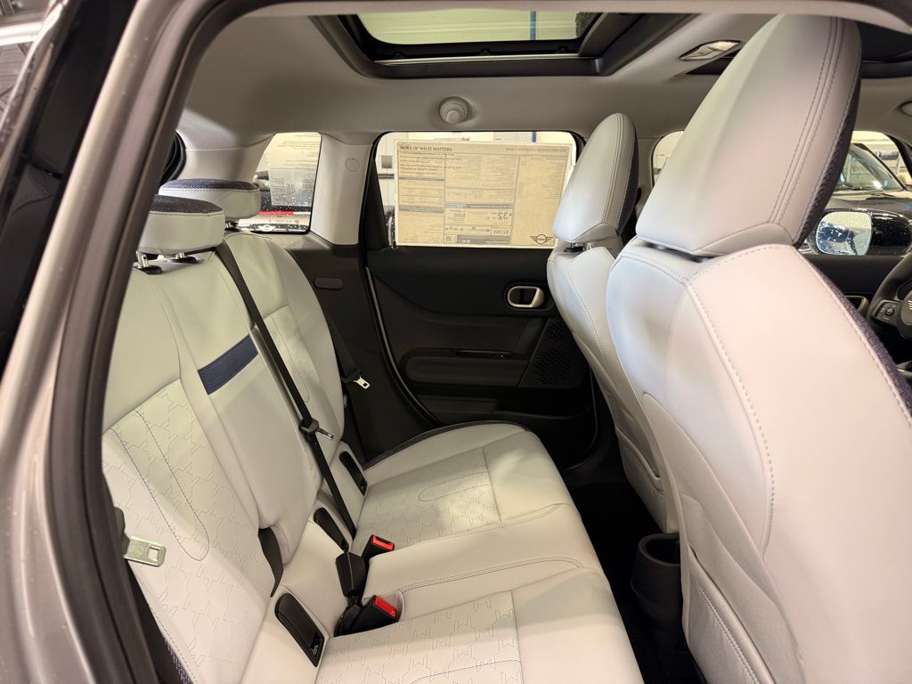 Thumbnail: 2025 MINI Cooper Hardtop - 26