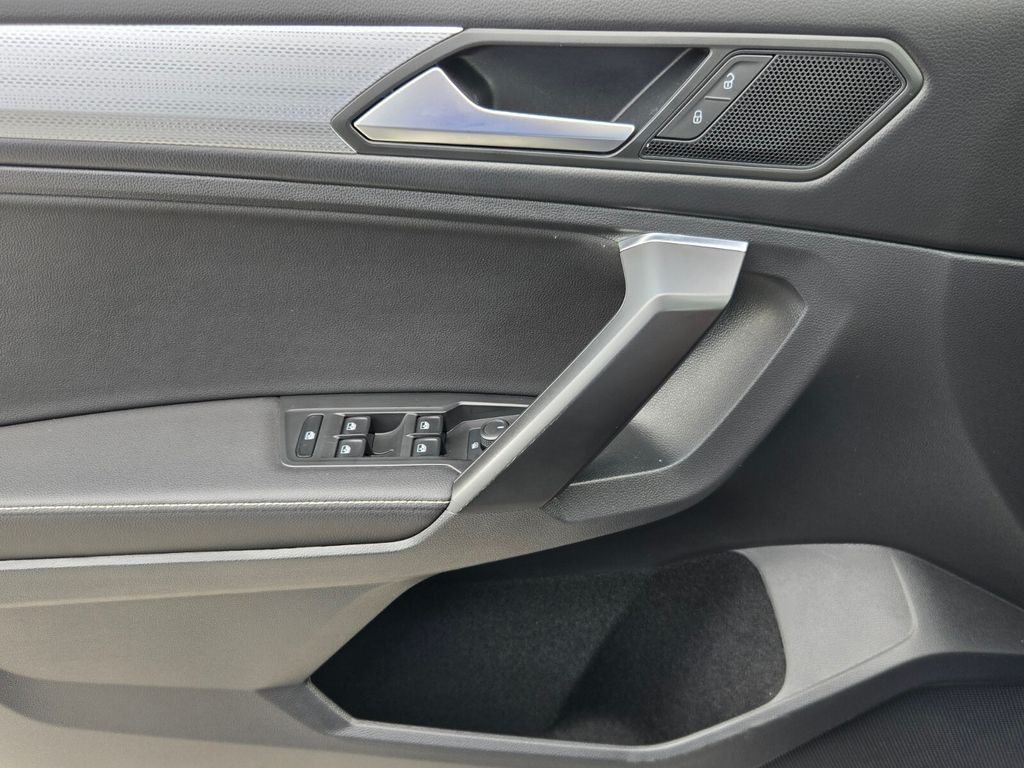 2023 Volkswagen Tiguan - $19,105