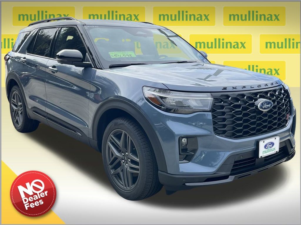 2026 Ford Explorer ST's photo