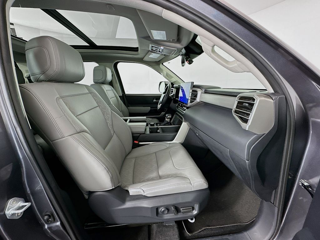 Thumbnail: 2024 Toyota Tundra - 29