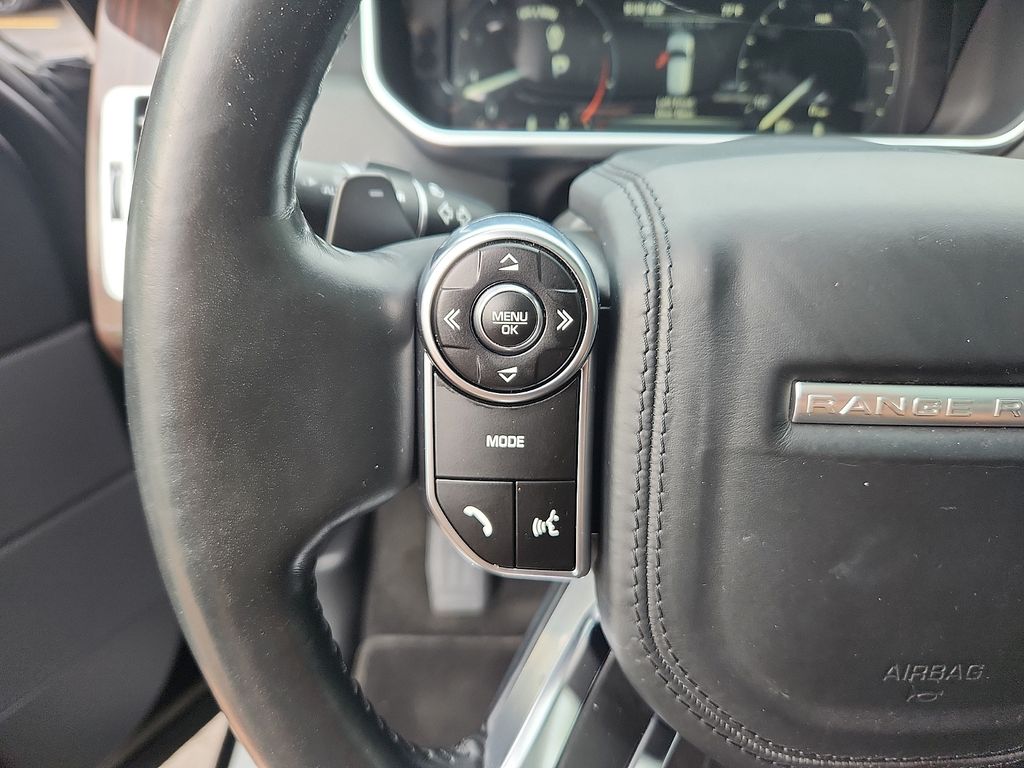 Thumbnail: 2015 Land Rover Range Rover - 22