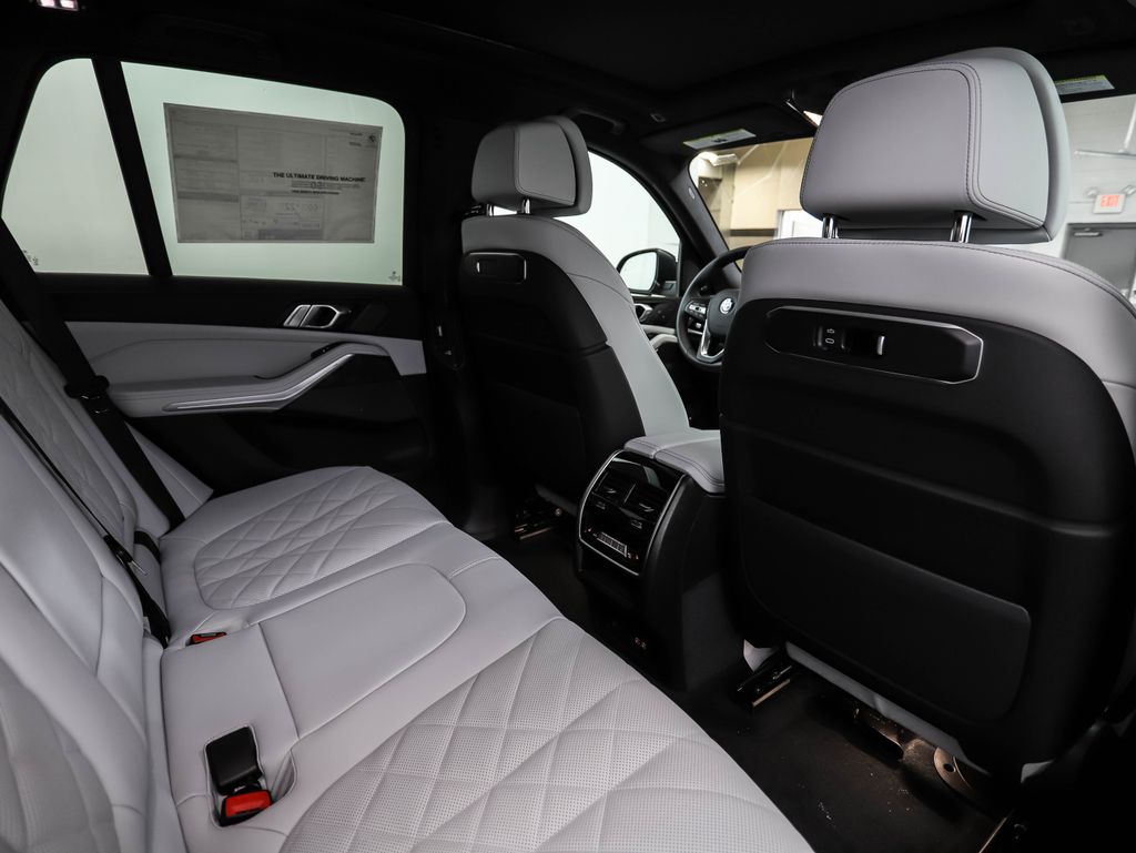 Thumbnail: 2026 BMW X5 - 26
