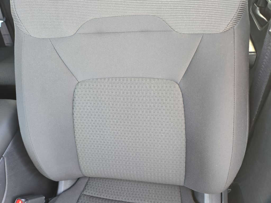 2026 Nissan Kicks S - 8