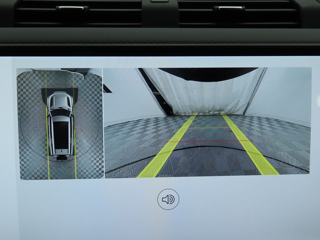 Thumbnail: 2025 Land Rover Defender - 15